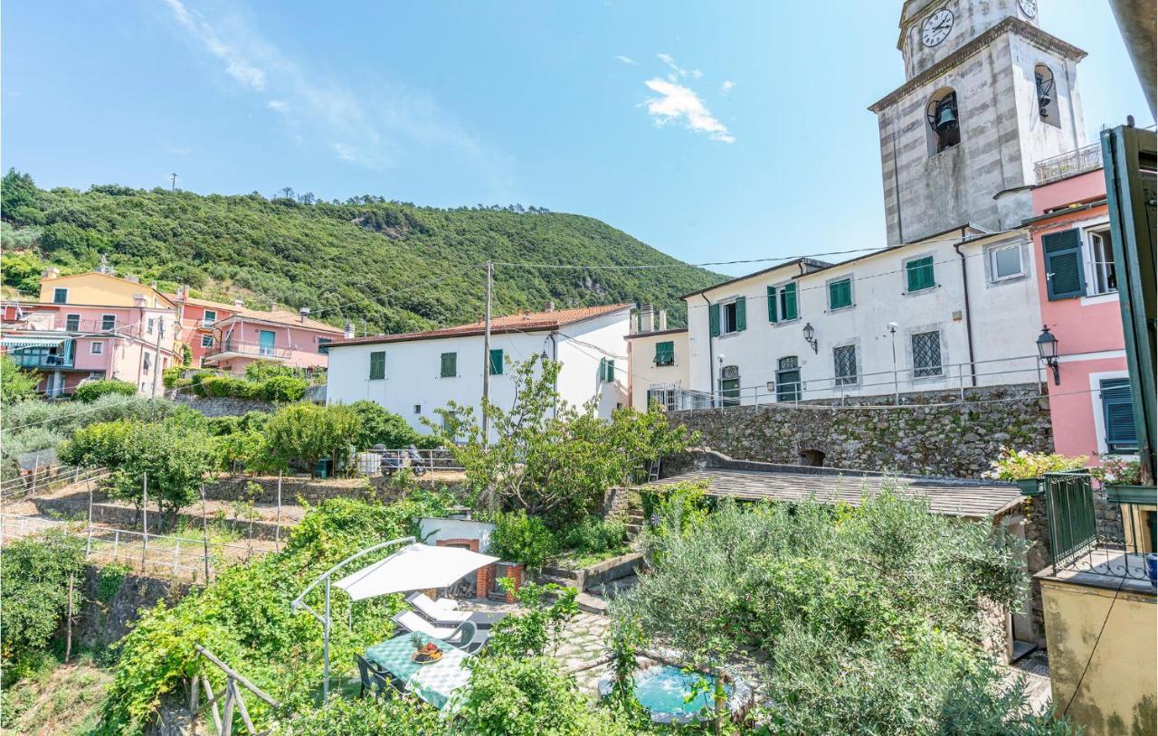 Awesome Home In Moneglia With Kitchen المظهر الخارجي الصورة